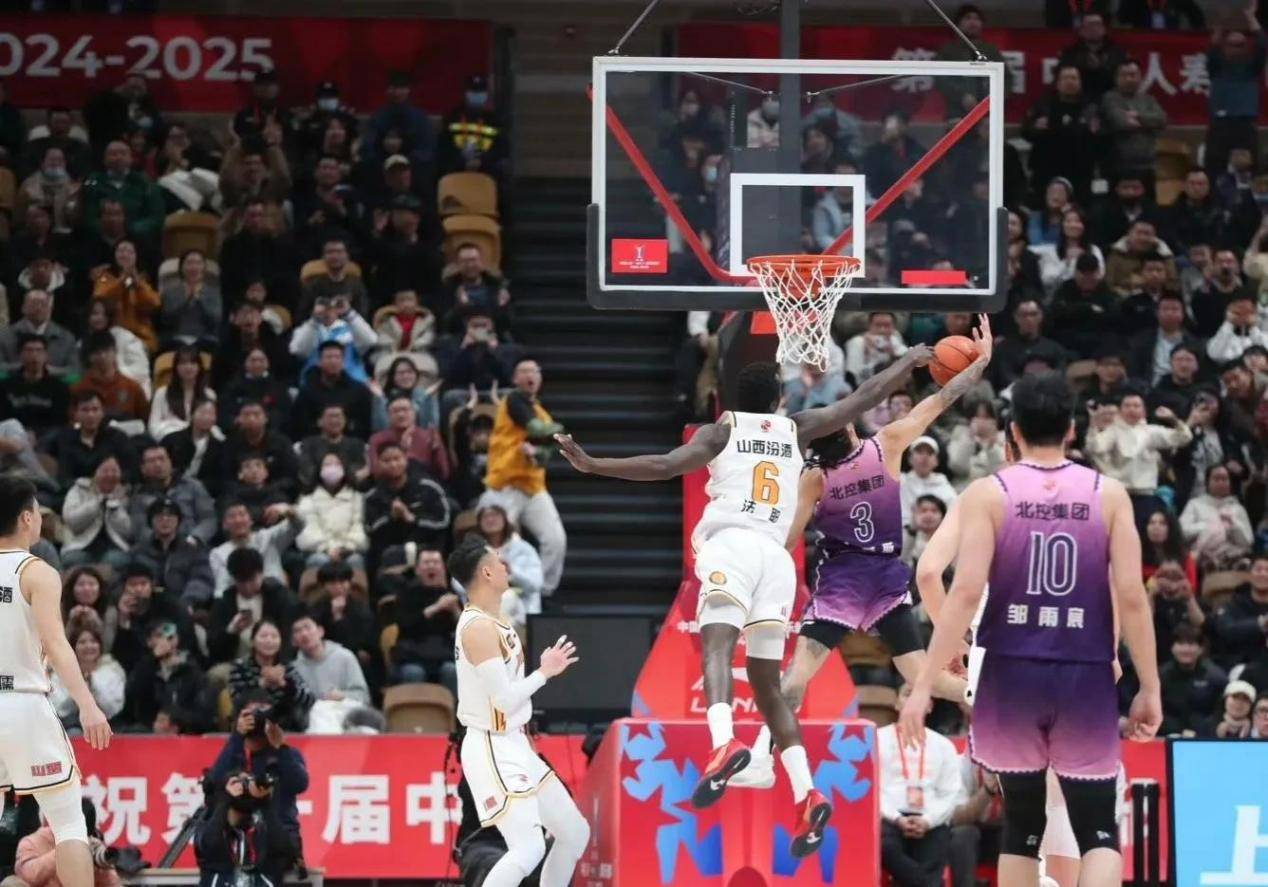 vsports体育-精彩比赛现场细节曝光，看点十足