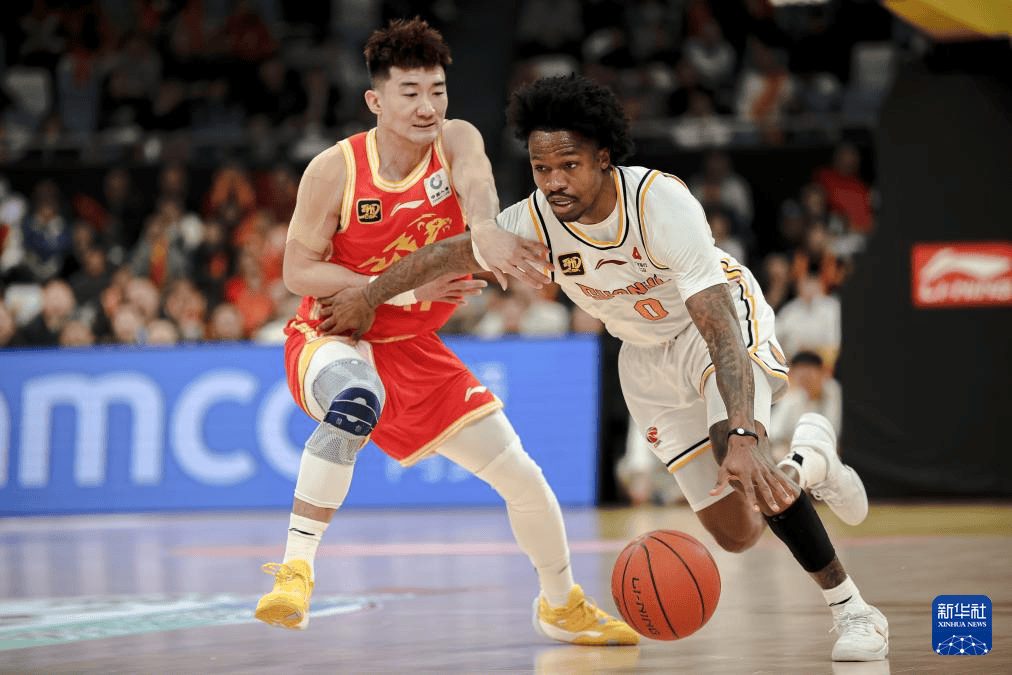 vsports体育-江苏男篮客场逆袭，险胜山西队