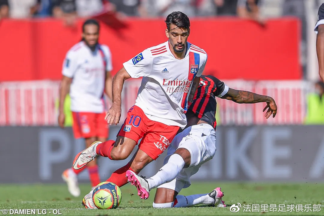 里昂客场不敌尼斯，遗憾失利