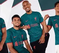 利物浦客场逆转晋级,红军表现抢眼 利物浦客场逆转晋级,红军表现抢眼